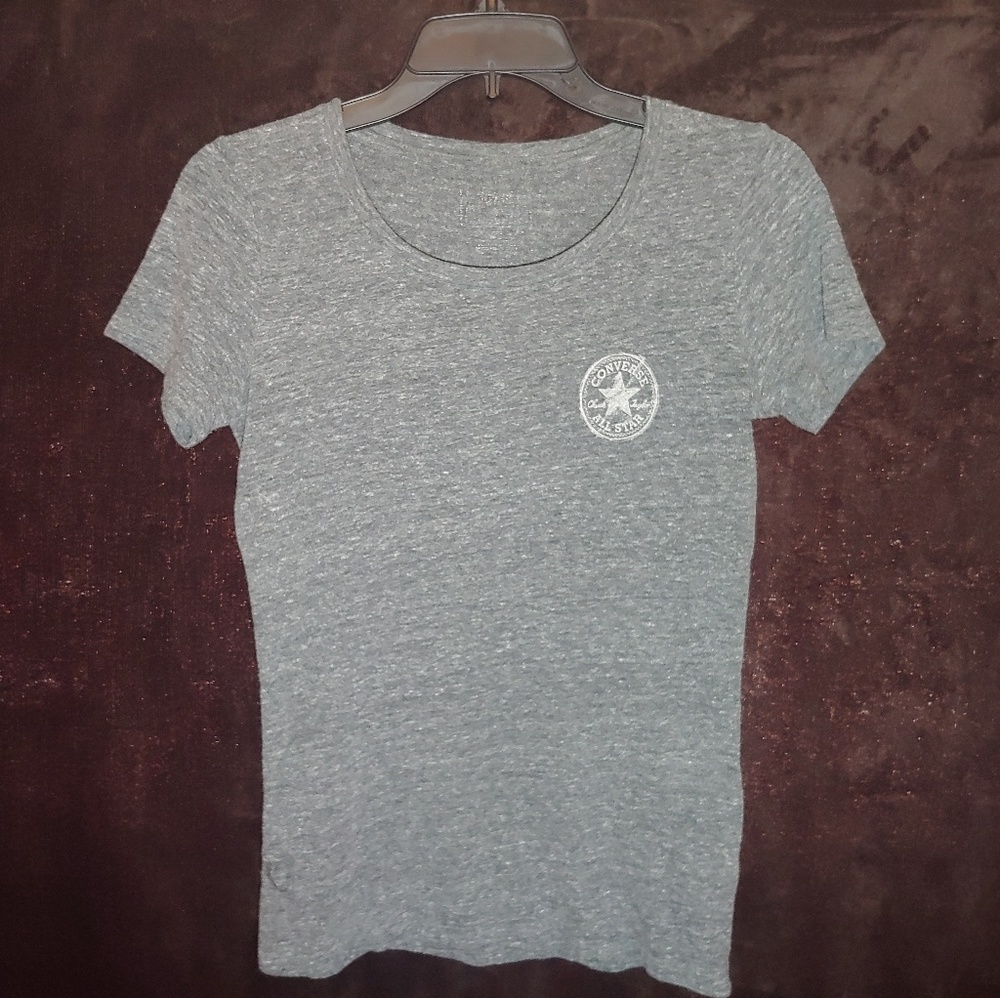 grey shirt